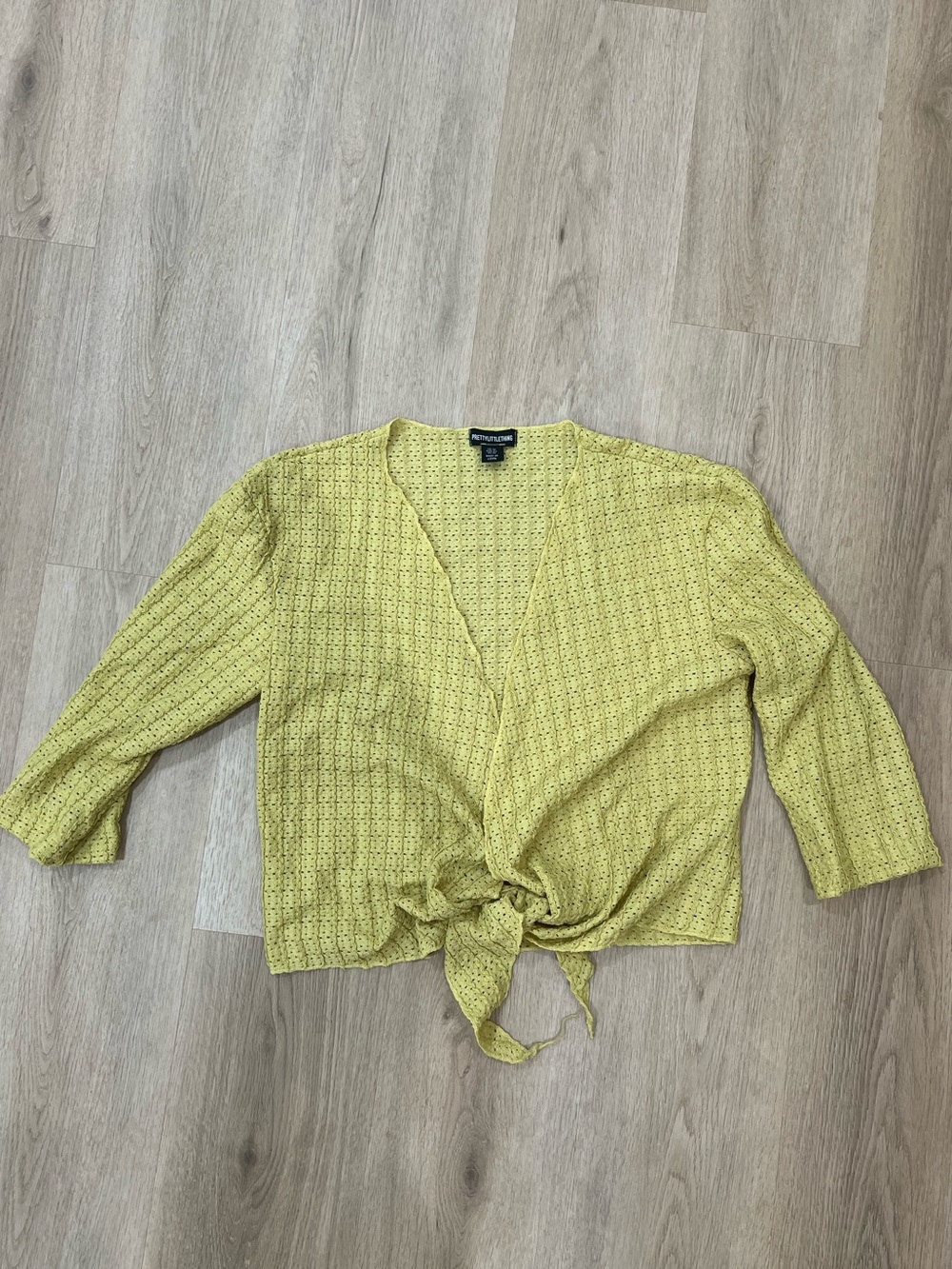 PrettyLittleThing Cropped Sweater